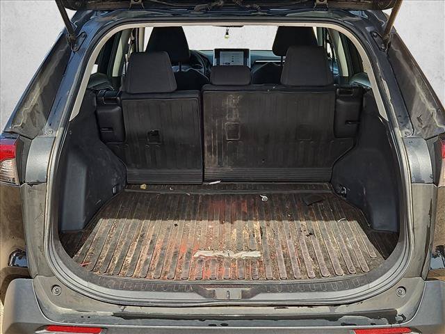 Used 2023 Toyota RAV4 LE FWD image 6