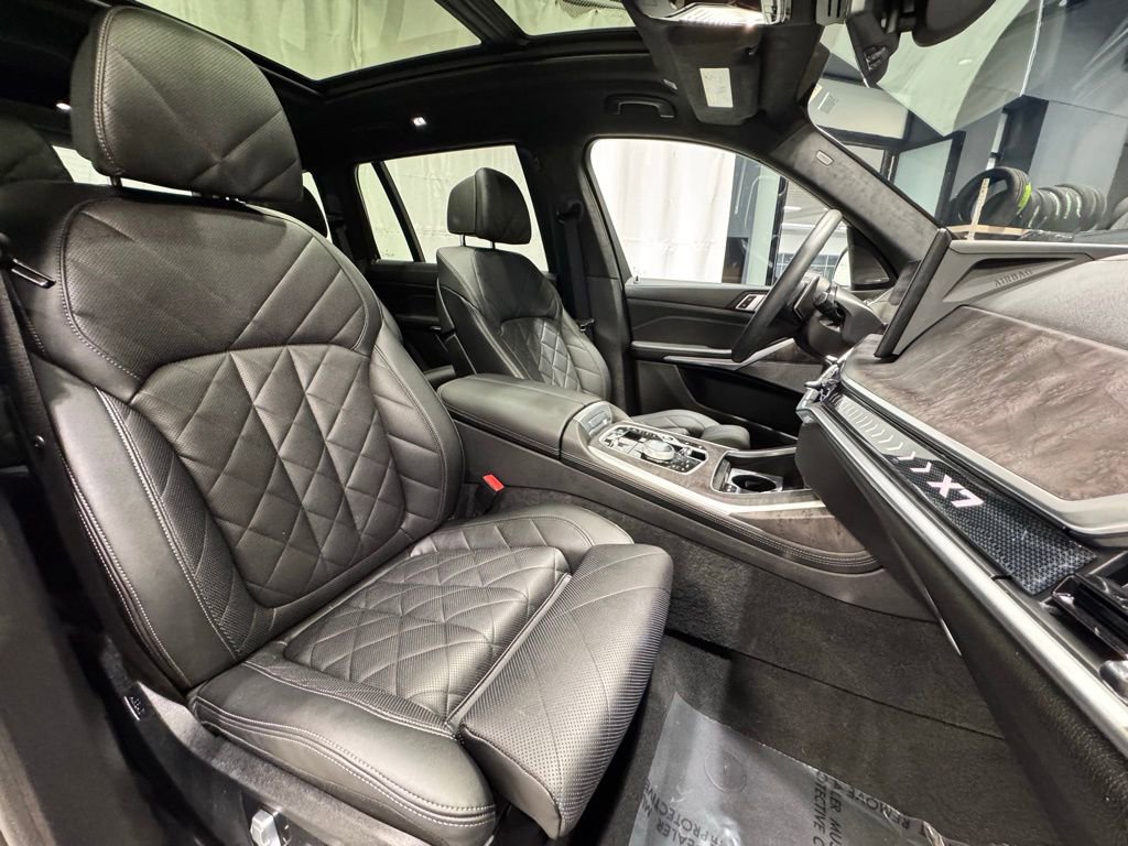 Certified 2024 BMW X7 xDrive40i w/ Executive Package image 28
