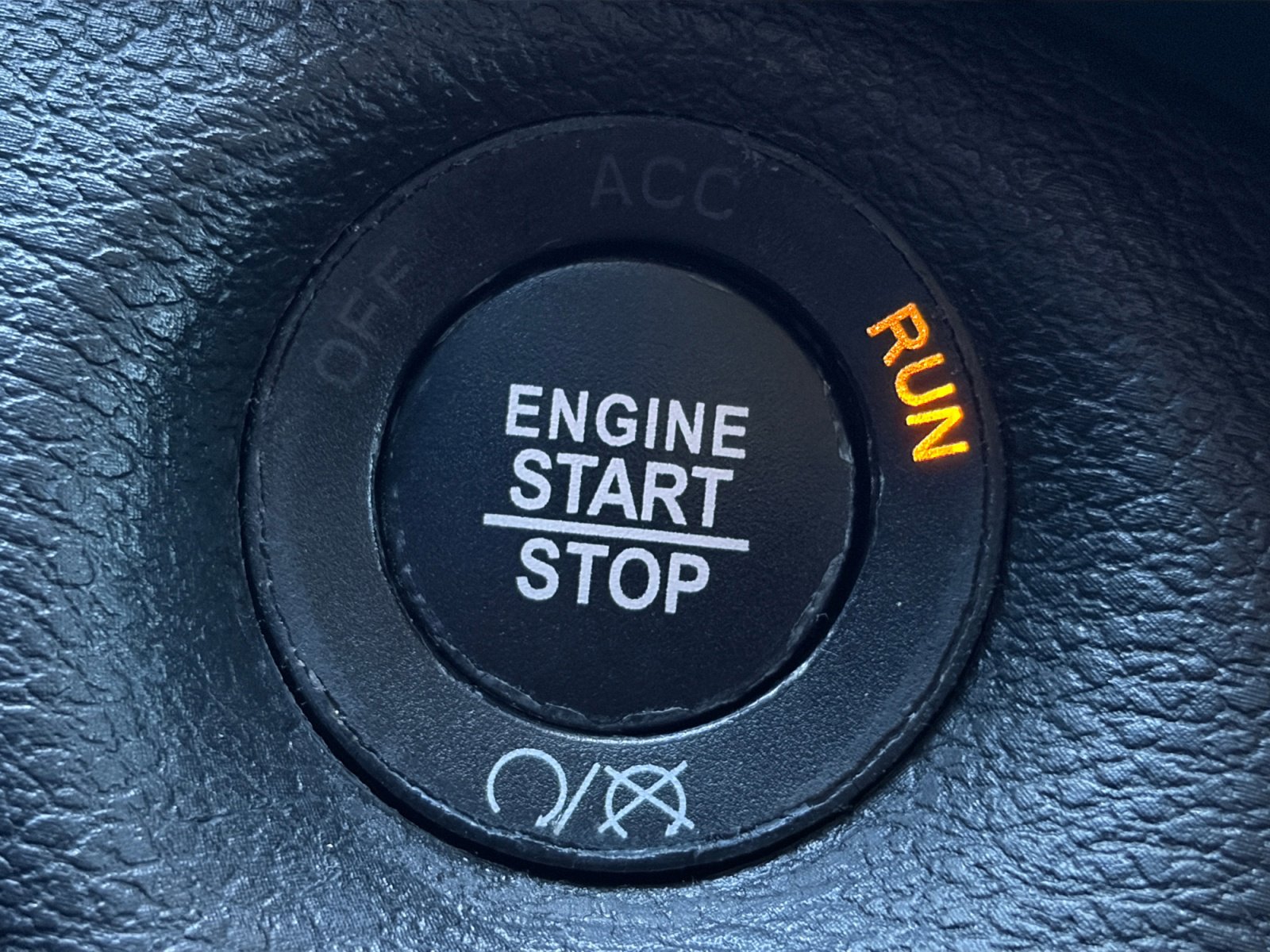 Used 2015 Jeep Cherokee Sport w/ Sport Appearance Group image 22