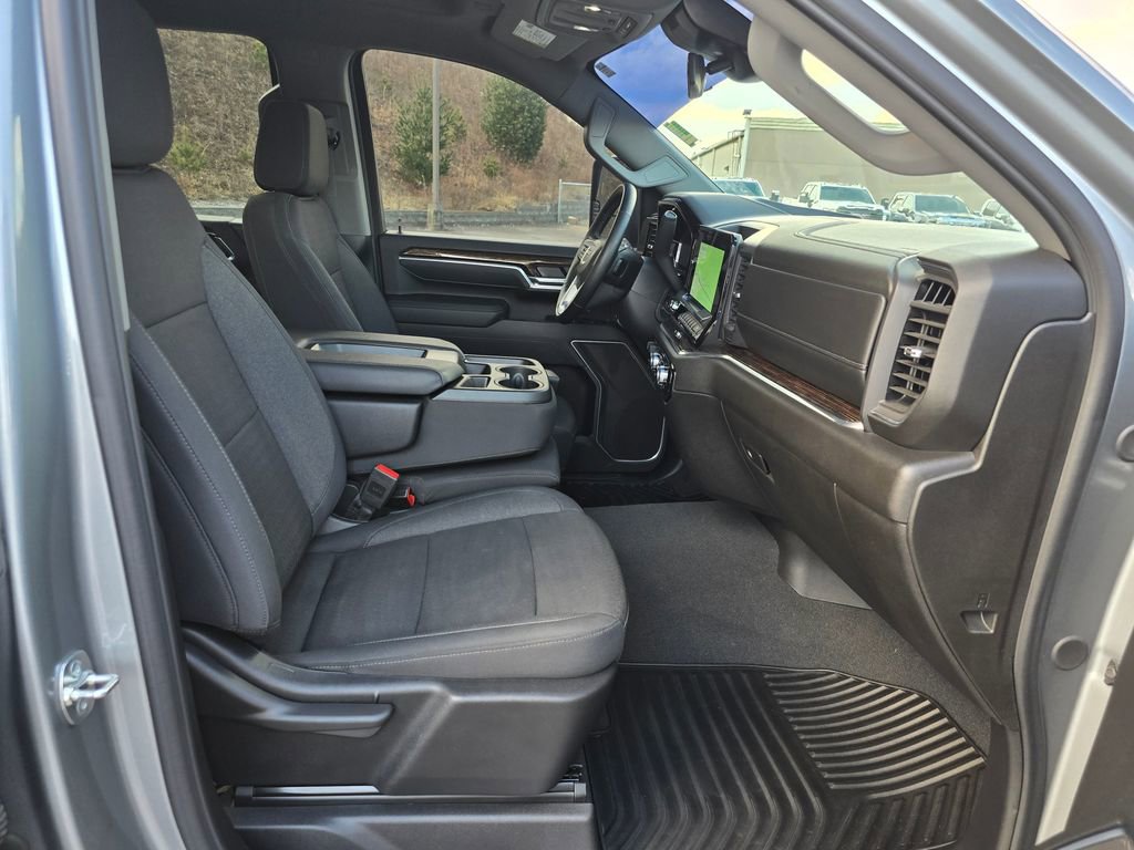 Certified 2025 GMC Sierra 3500 SLE w/ SLE Value Package image 27