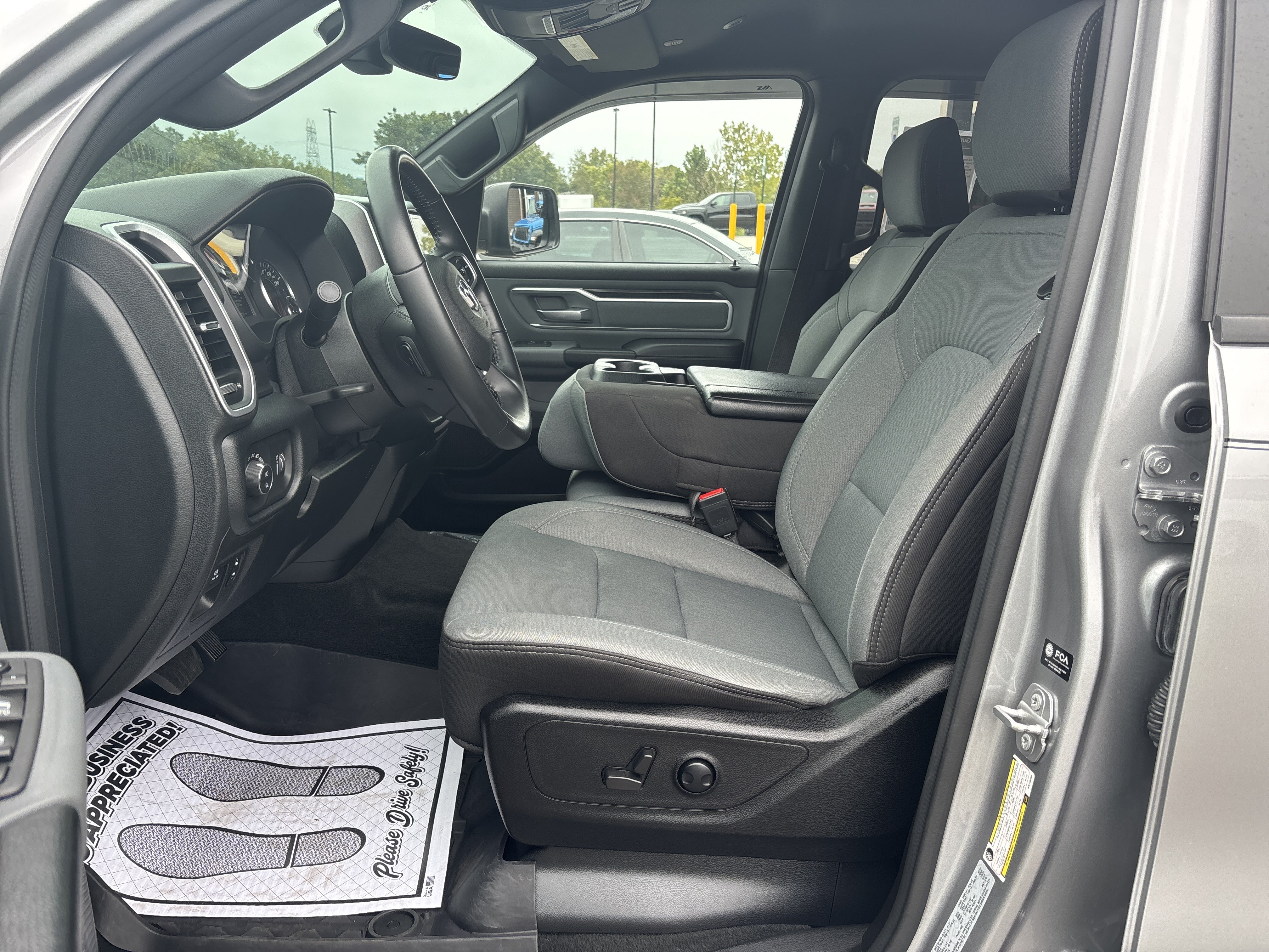 Used 2022 RAM 1500 Big Horn RWD image 12