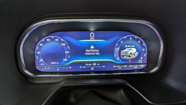 Used 2023 Chevrolet Suburban Premier image 27