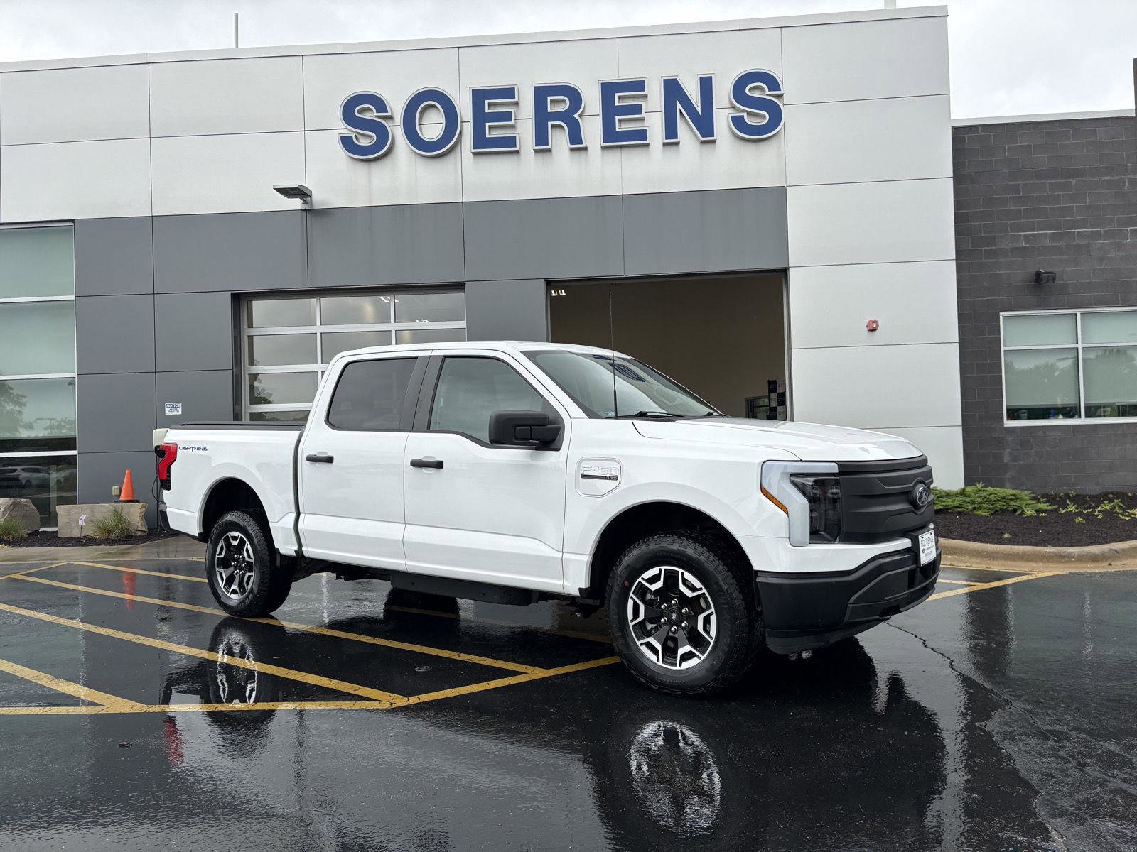 Used 2022 Ford F150 Lightning Pro AWD/4WD image 1