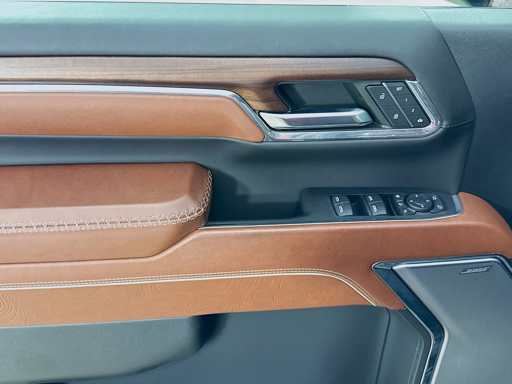 Used 2024 GMC Sierra 3500 Denali Ultimate image 18