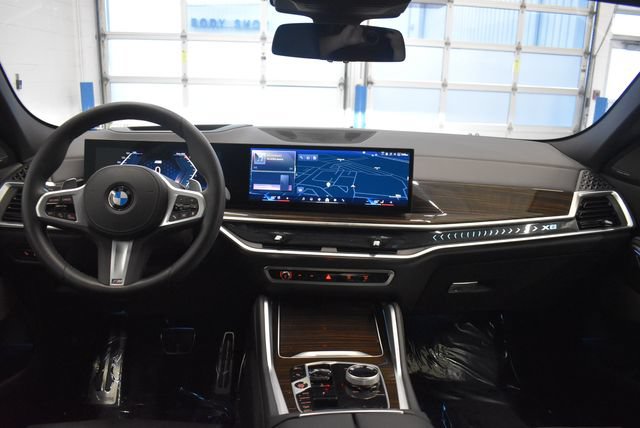 Used 2024 BMW X6 xDrive40i w/ Executive Package AWD/4WD image 5