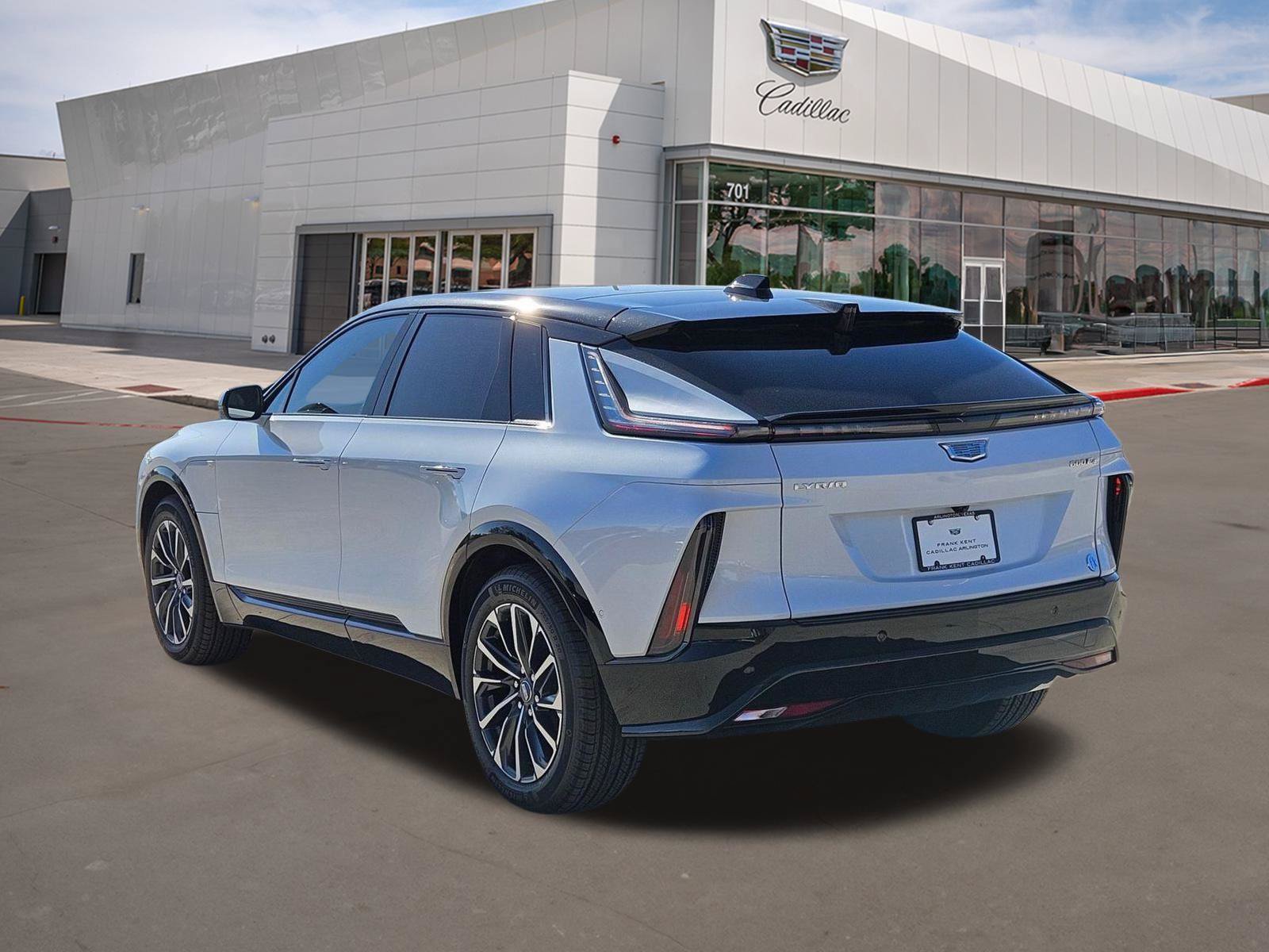 New 2026 Cadillac Lyriq Sport w/ LPO, Floor Liner Package AWD/4WD image 4