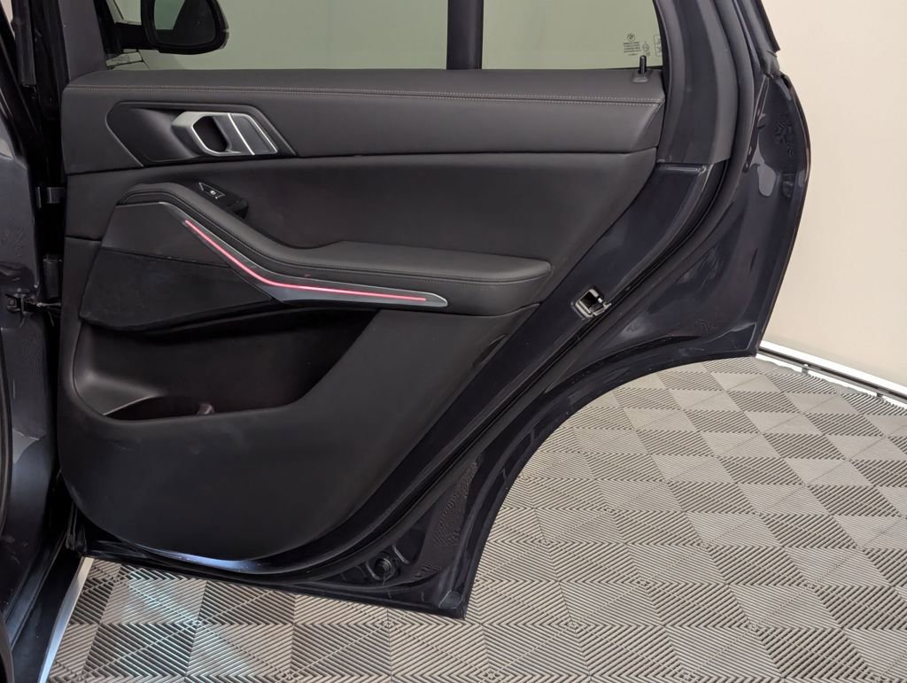 Used 2019 BMW X5 xDrive40i w/ Convenience Package image 56