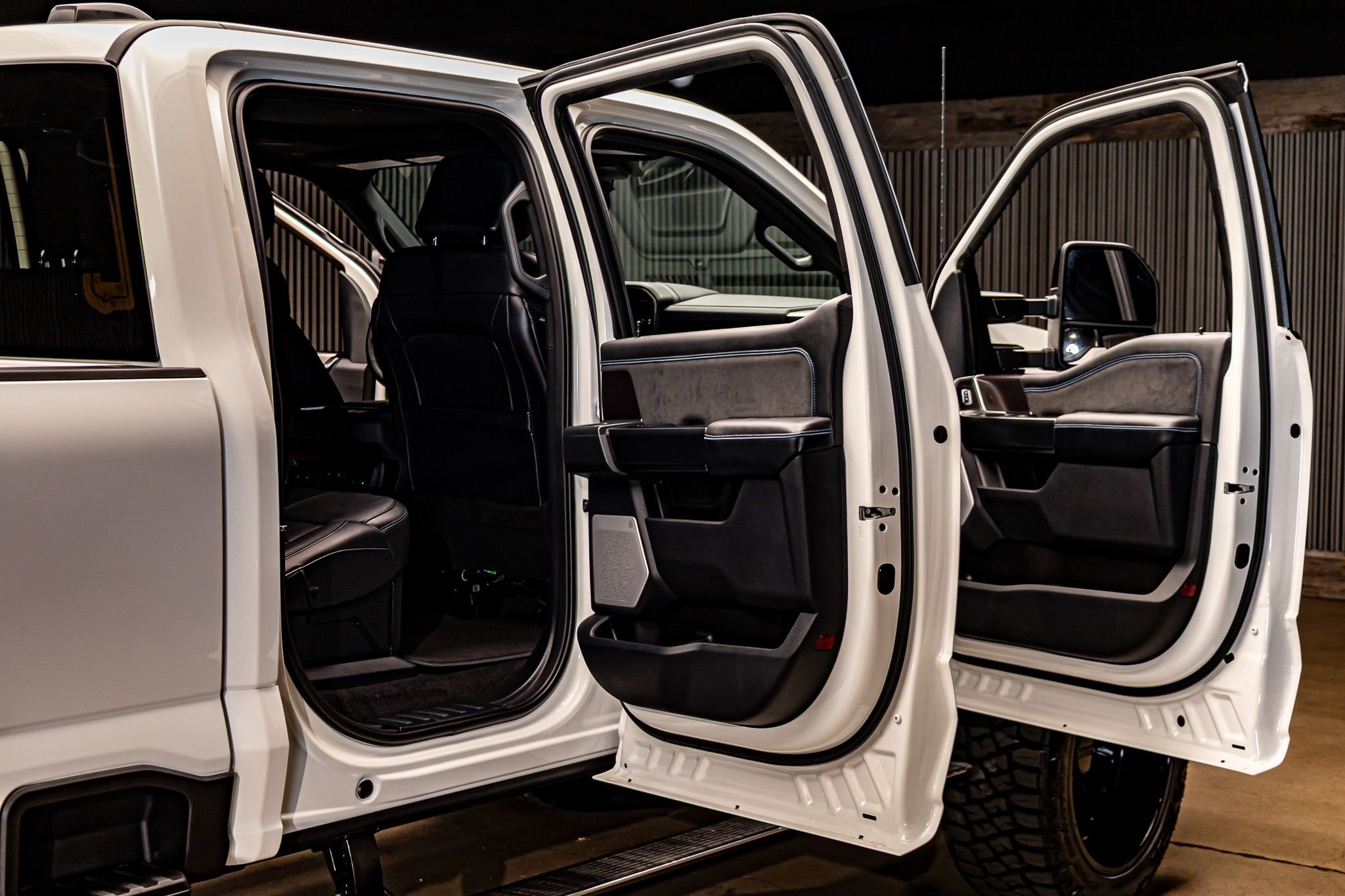 Used 2026 Ford F250 Platinum image 31