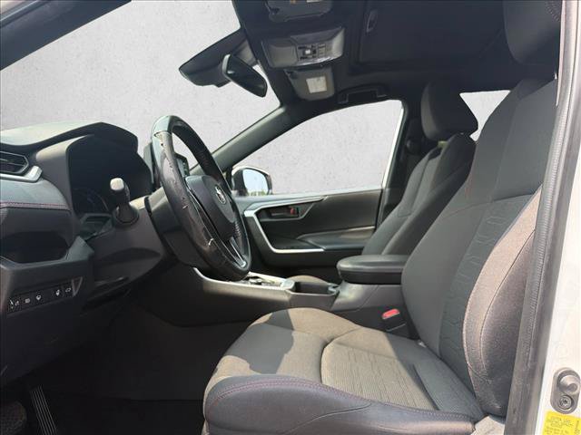 Used 2021 Toyota RAV4 SE w/ Weather & Moonroof Package AWD/4WD image 14