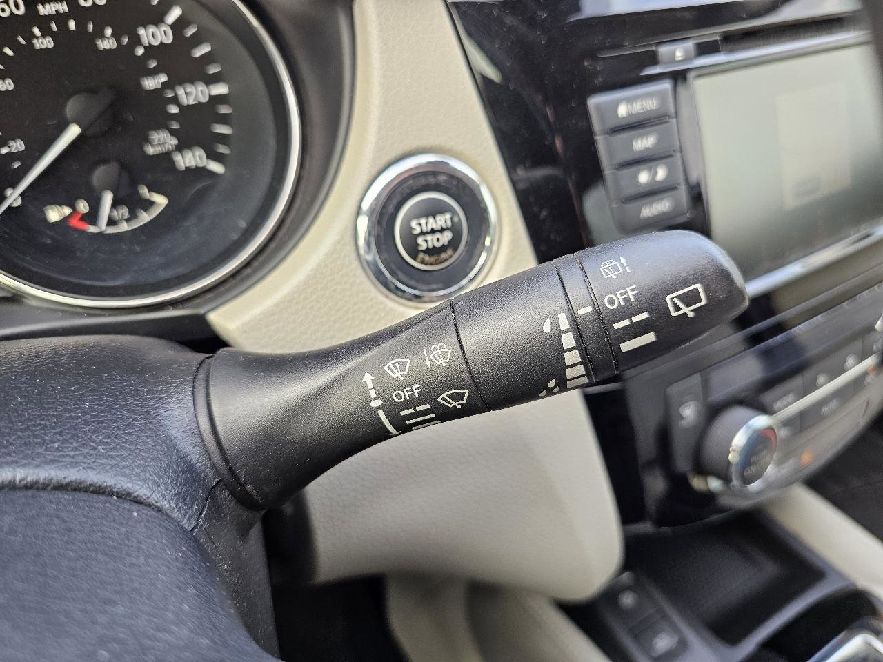 Used 2019 Nissan Rogue Sport SL w/ Premium Package image 48