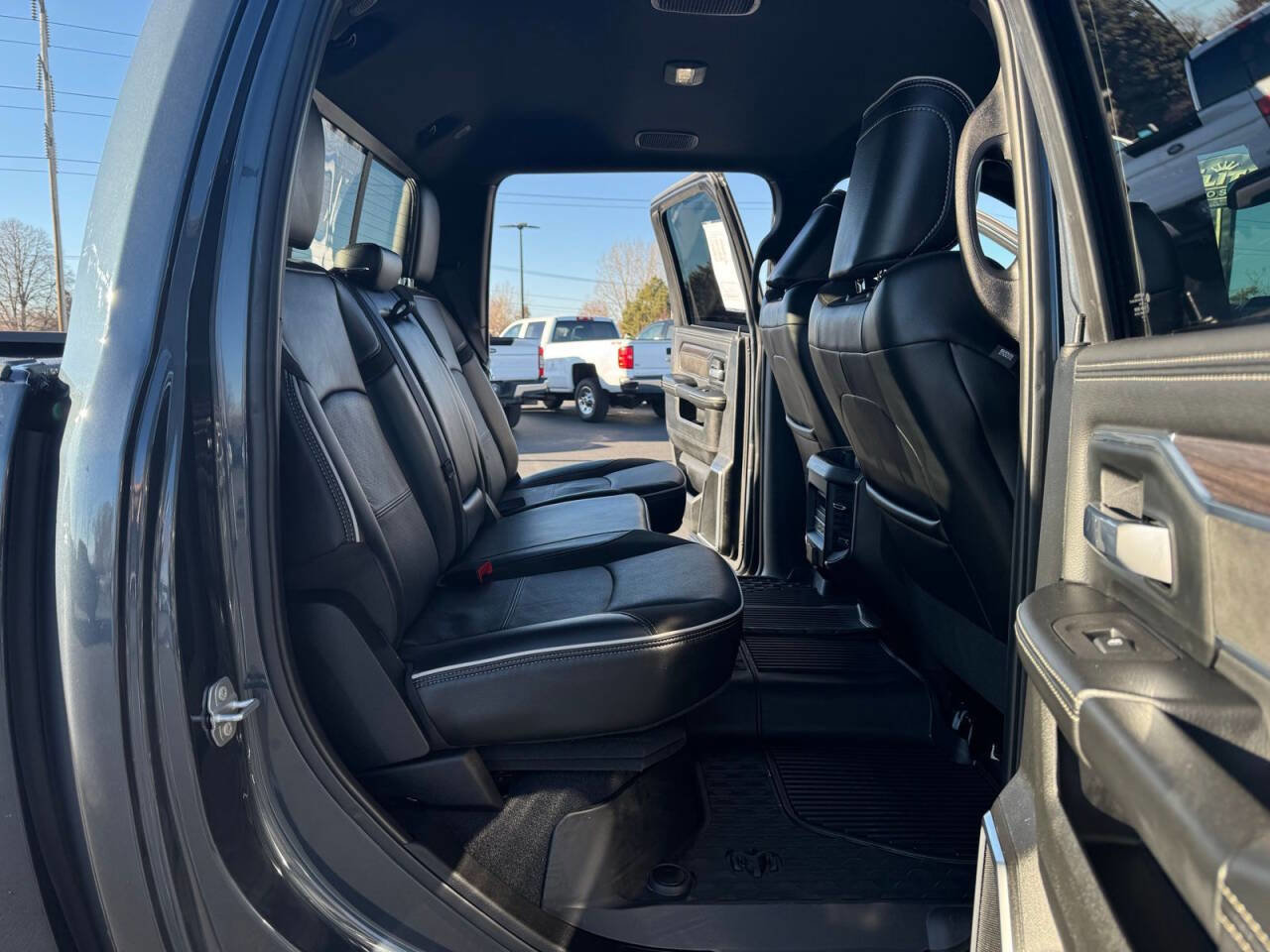 Used 2025 RAM 2500 Laramie image 34