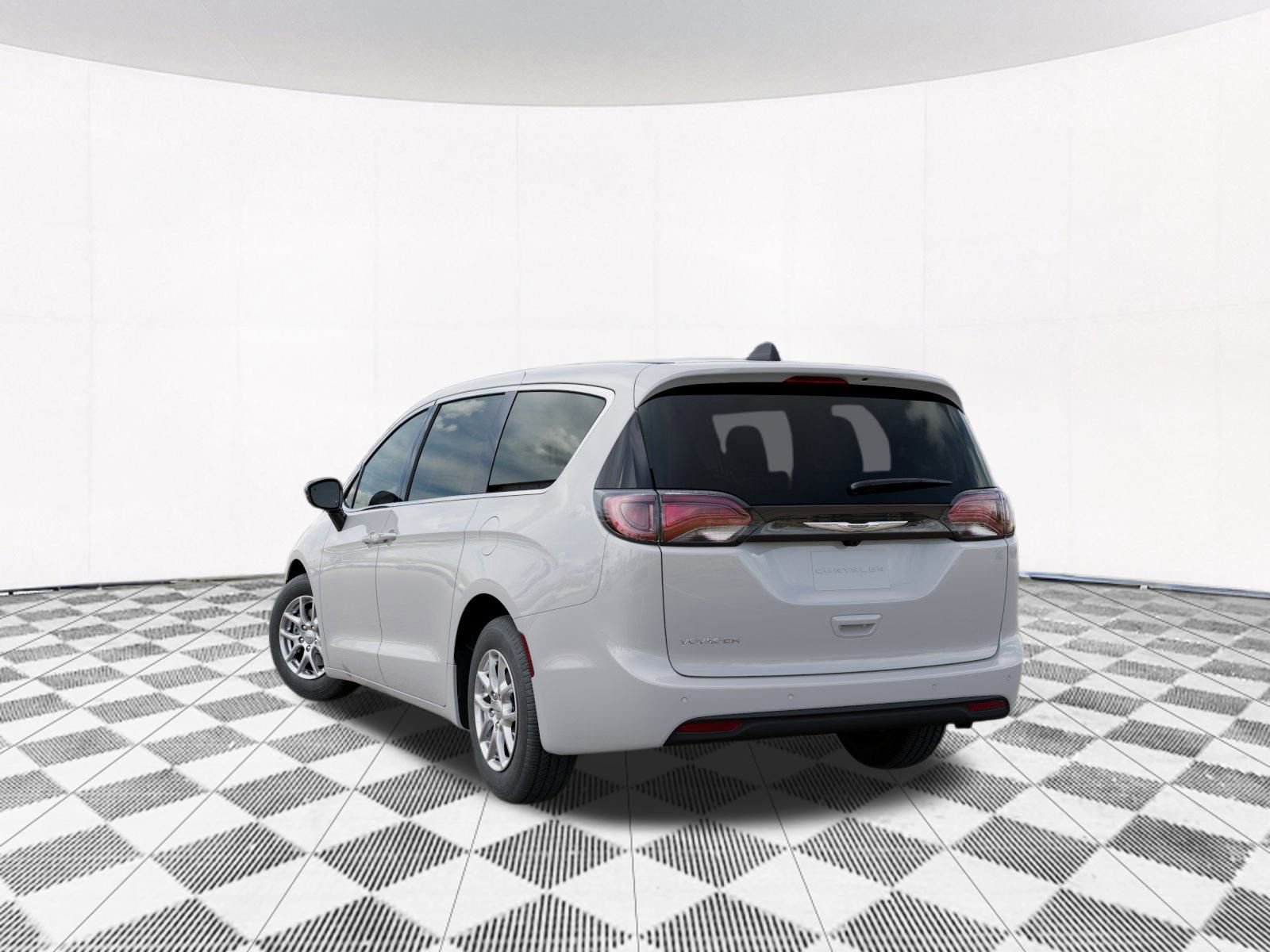 New 2026 Chrysler Voyager LX image 4