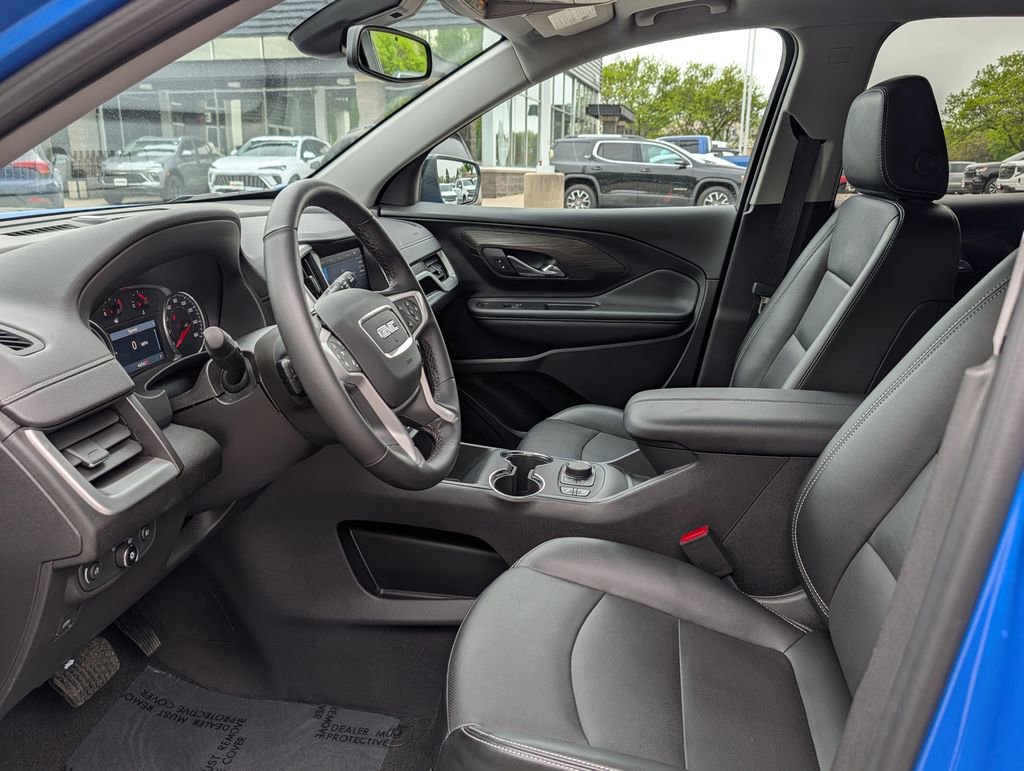 Used 2024 GMC Terrain SLT w/ Elevation Edition AWD/4WD image 34