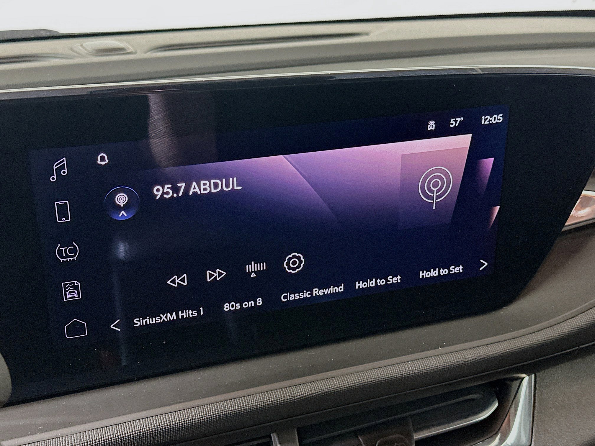 Used 2025 Buick Envista Preferred FWD image 19