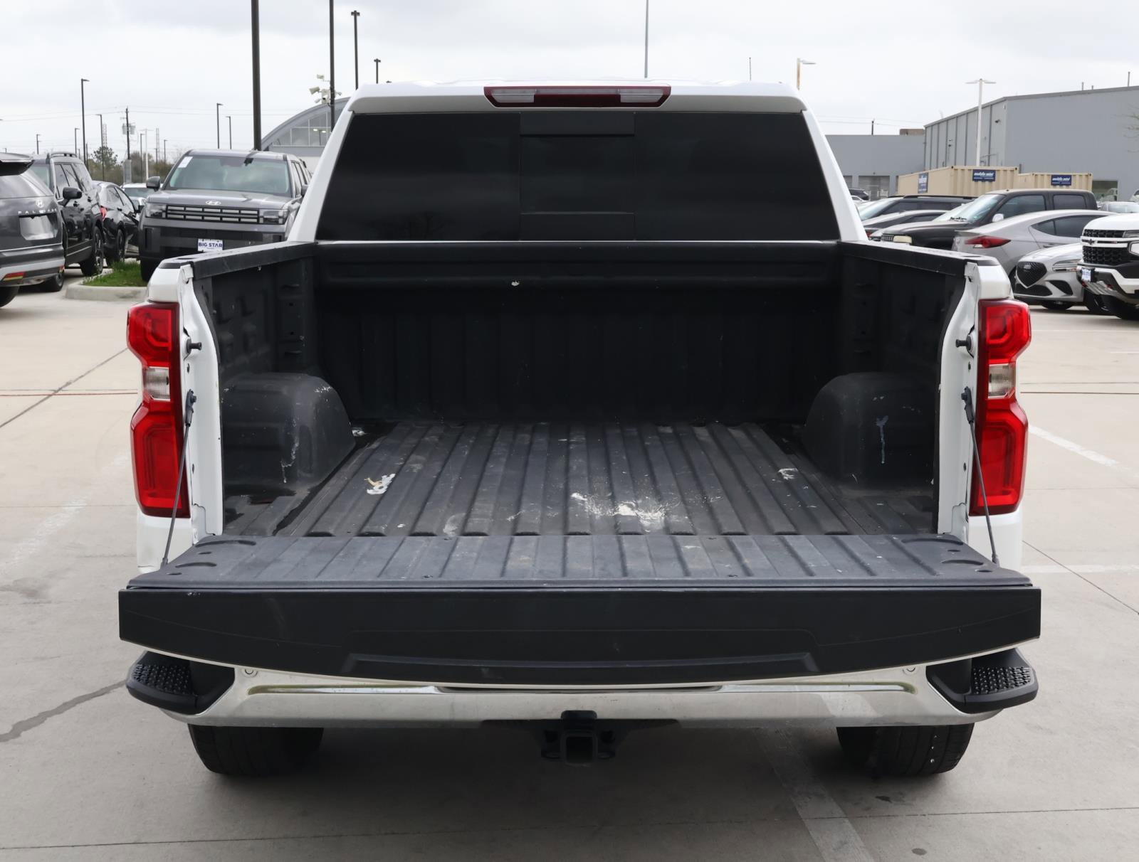 Used 2023 Chevrolet Silverado 1500 LTZ w/ LTZ Convenience Package II AWD/4WD image 8