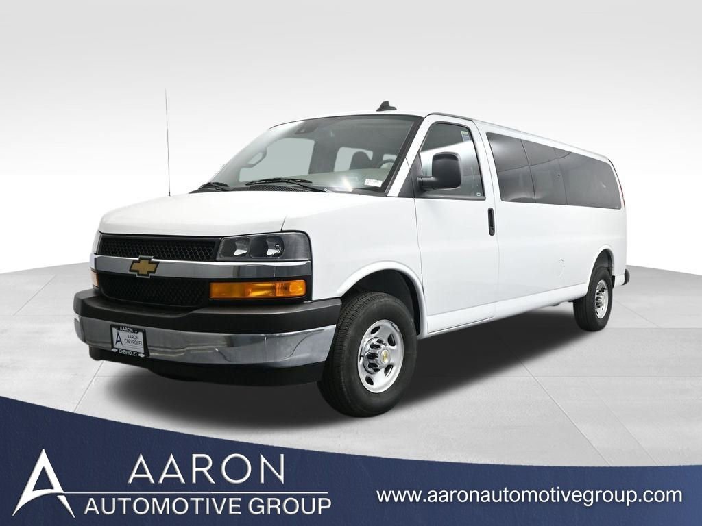 Used 2025 Chevrolet Express 3500 LT w/ LT Preferred Equipment Group