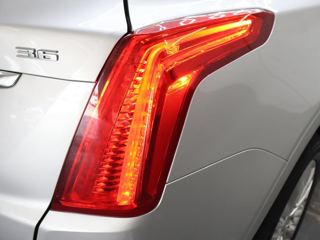 Used 2019 Cadillac XT5 Premium Luxury FWD image 33