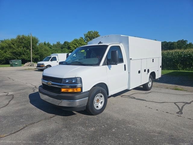 New 2025 Chevrolet Express 3500 w/ Power Convenience Package RWD image 2