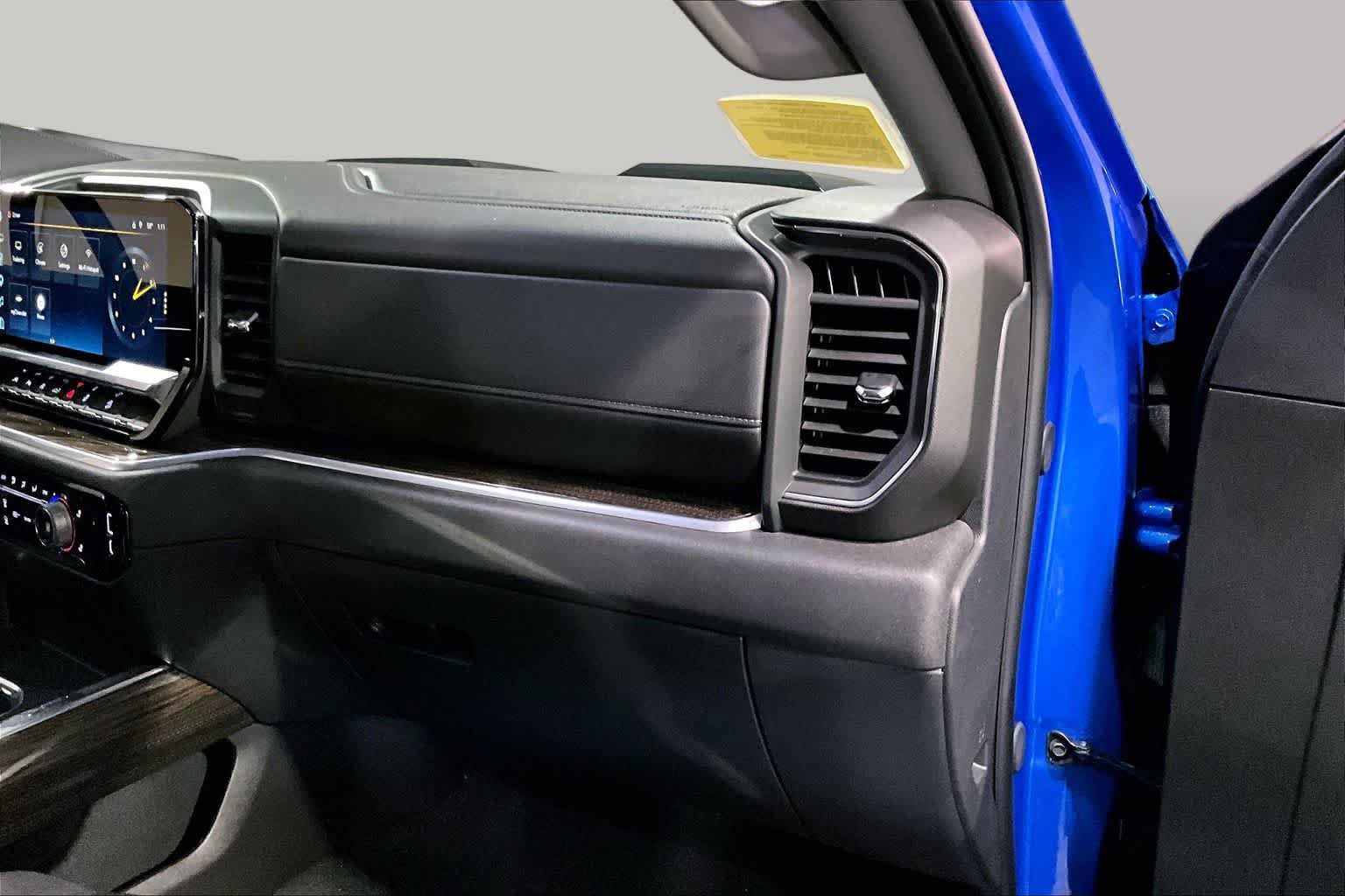 Used 2026 Chevrolet Silverado 1500 LT Trail Boss w/ Safety Package AWD/4WD image 46