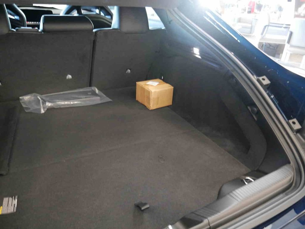 New 2026 Dodge Charger R/T AWD/4WD image 14