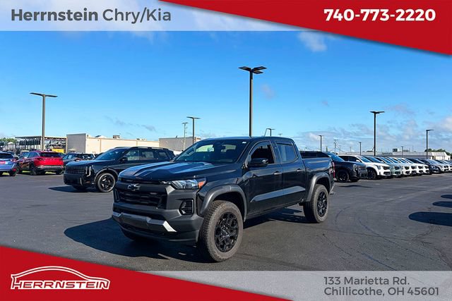 Used 2026 Chevrolet Colorado Trail Boss AWD/4WD image 3