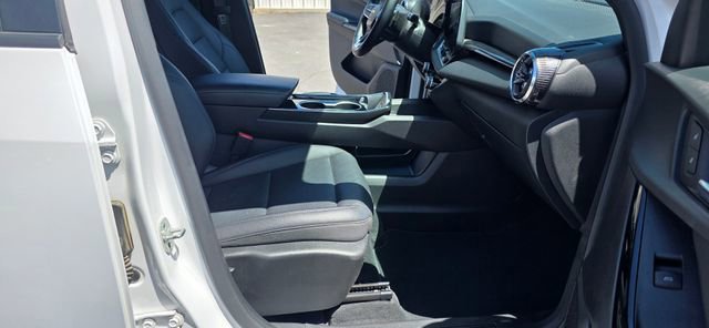 Used 2025 Chevrolet Equinox LT w/ Convenience Package II AWD/4WD image 16