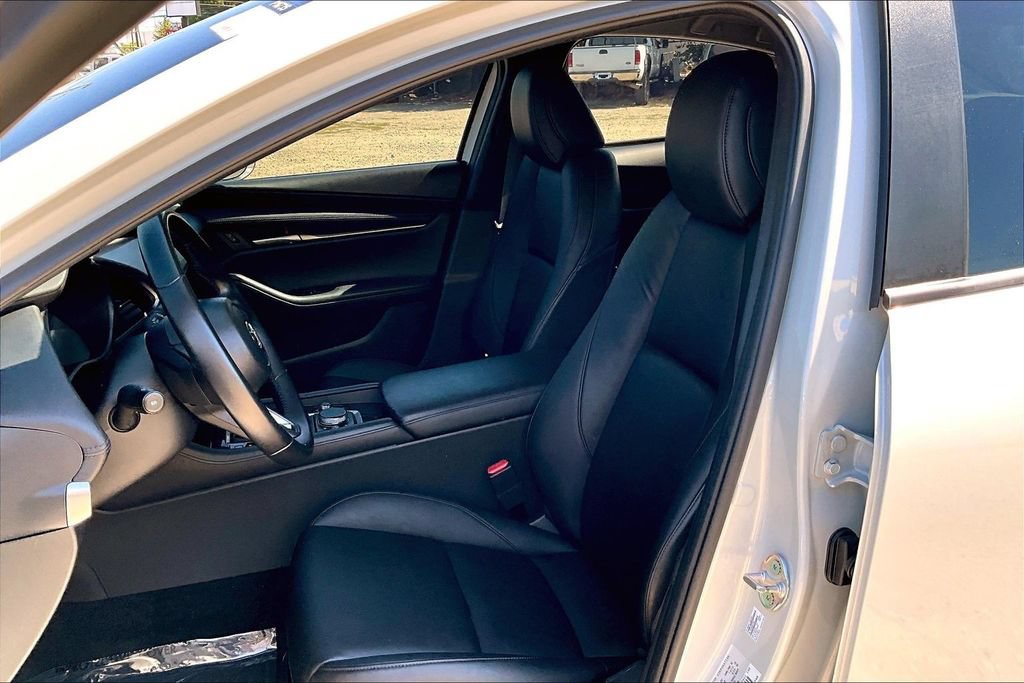 Used 2025 MAZDA MAZDA3 s FWD image 9