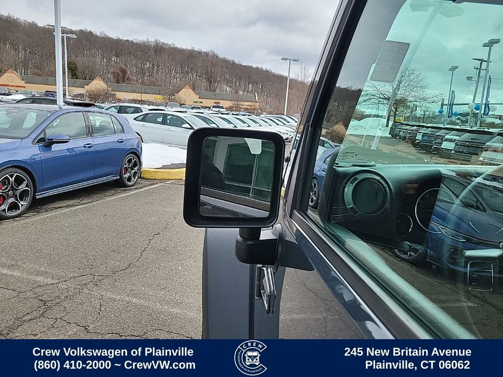 Used 2016 Jeep Wrangler Unlimited Sport image 25