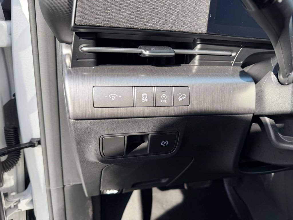 Used 2024 Hyundai Kona SE AWD/4WD image 25