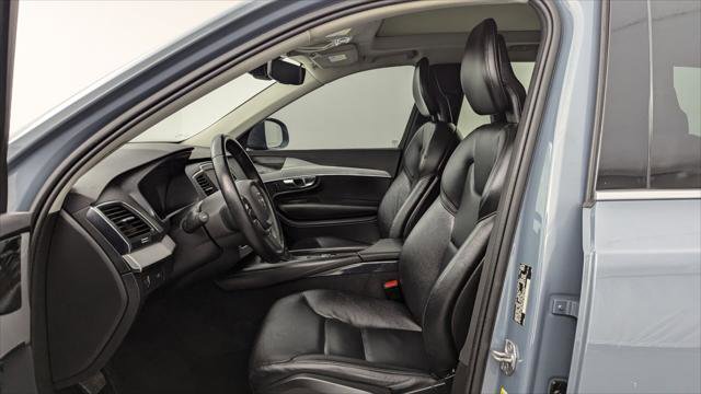 Used 2021 Volvo XC90 T5 Momentum w/ Protection Package Premier image 14