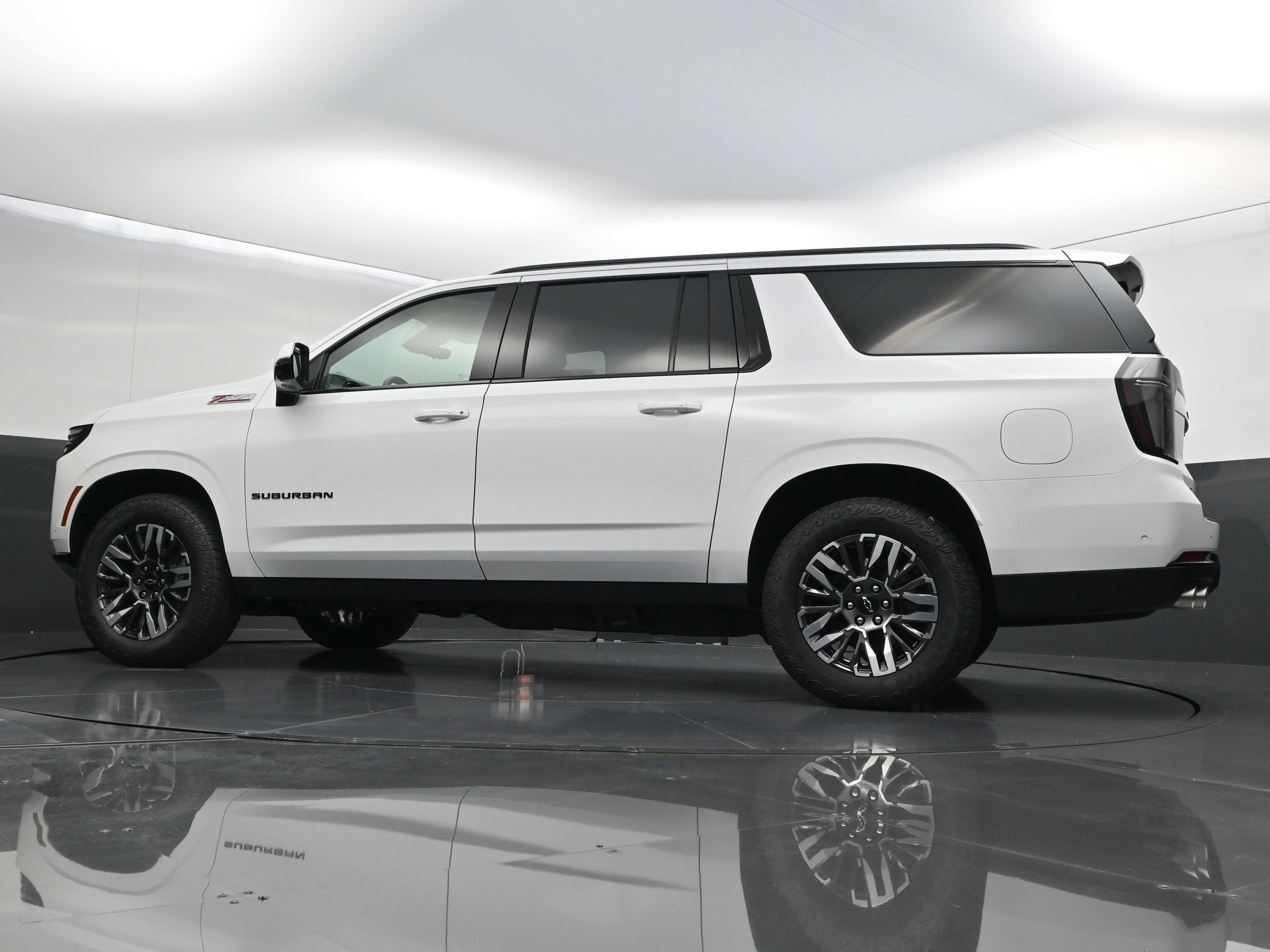 New 2026 Chevrolet Suburban Z71 w/ Z71 Off-Road Package AWD/4WD image 46