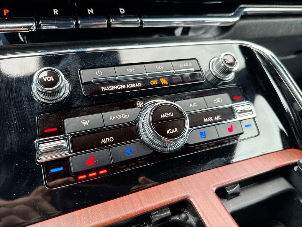 Used 2023 Lincoln Navigator Reserve AWD/4WD image 16