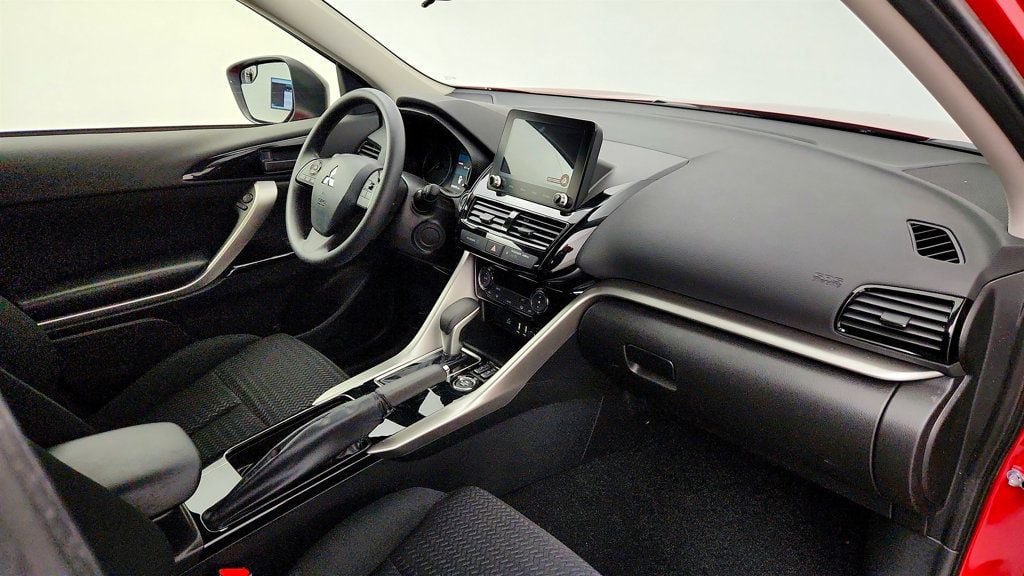 Used 2026 Mitsubishi Eclipse Cross LE AWD/4WD image 23