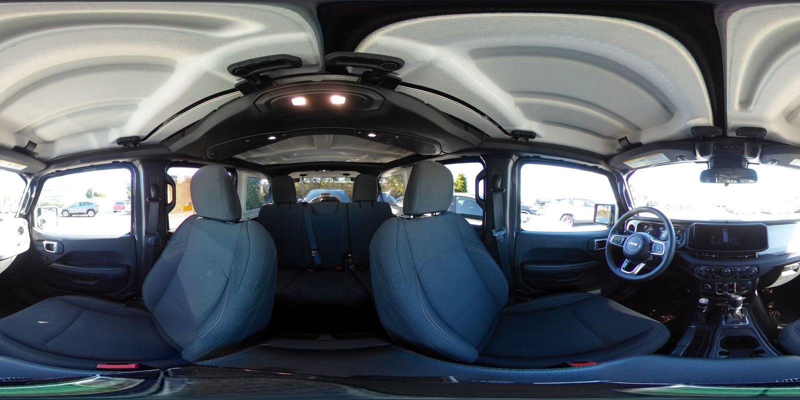 Used 2025 Jeep Wrangler Sahara image 42