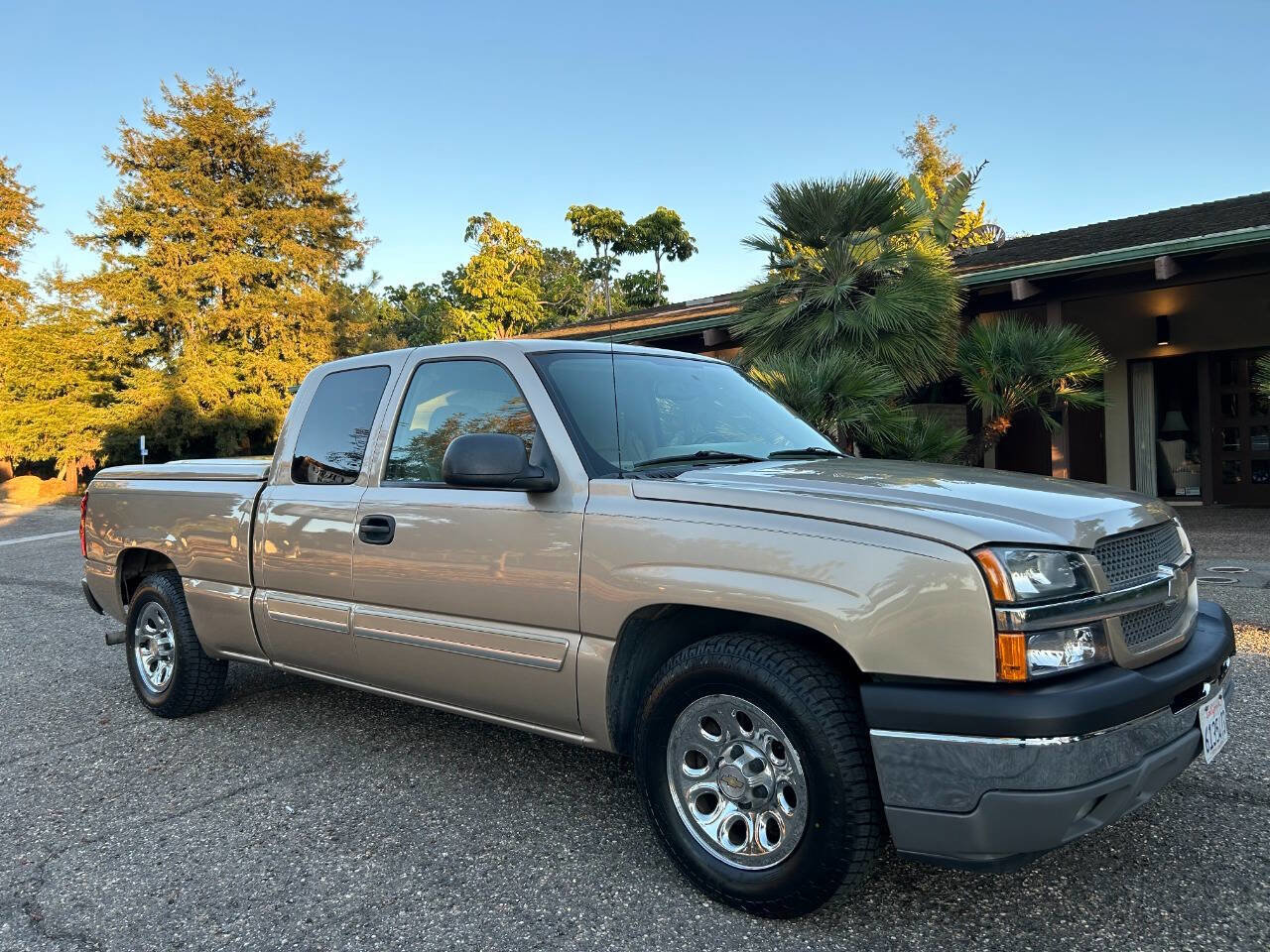 Used 2005 Chevrolet Silverado 1500 LS w/ Light Duty Power Package RWD image 11