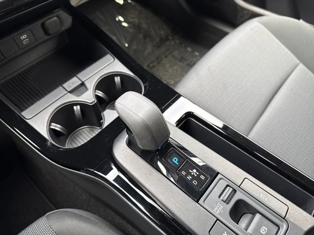 Used 2025 Toyota Prius LE image 28