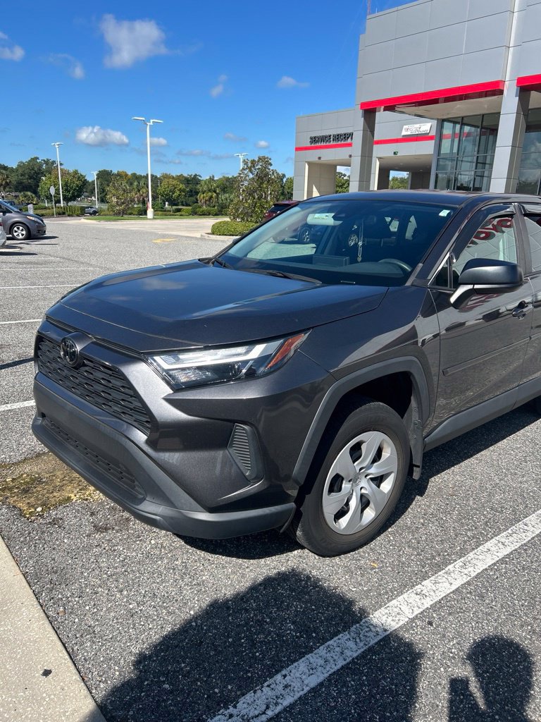 Used 2023 Toyota RAV4 LE FWD image 4