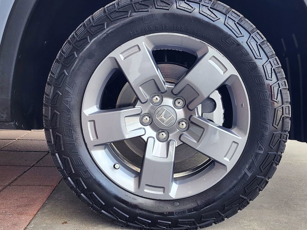 Used 2025 Honda Ridgeline TrailSport image 4