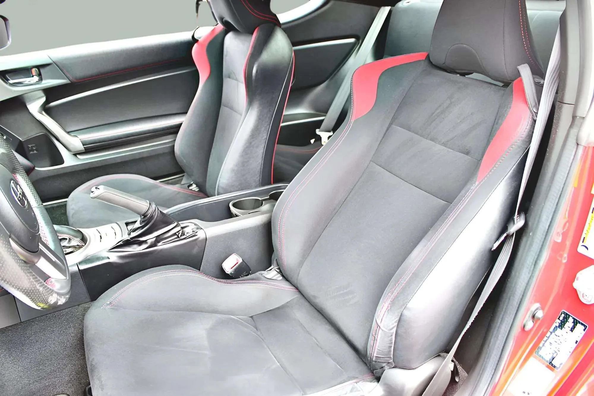 Used 2015 Scion FR-S image 17