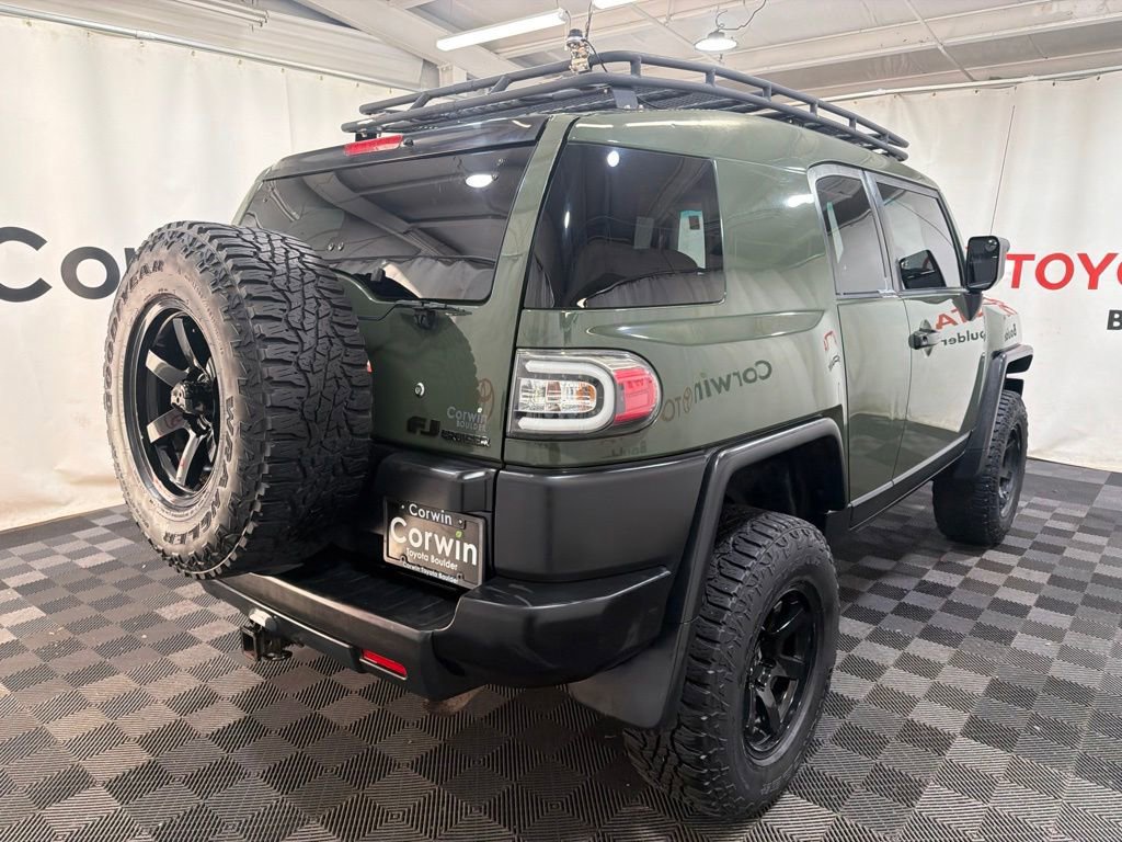 Used 2011 Toyota FJ Cruiser 4WD w/ Upgrade Pkg 3 image 8