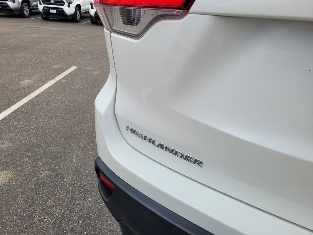 Used 2019 Toyota Highlander XLE image 7