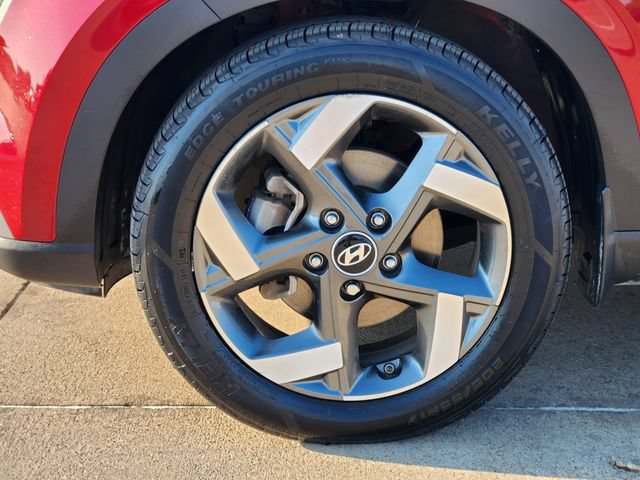 Used 2023 Hyundai Venue Limited FWD image 17