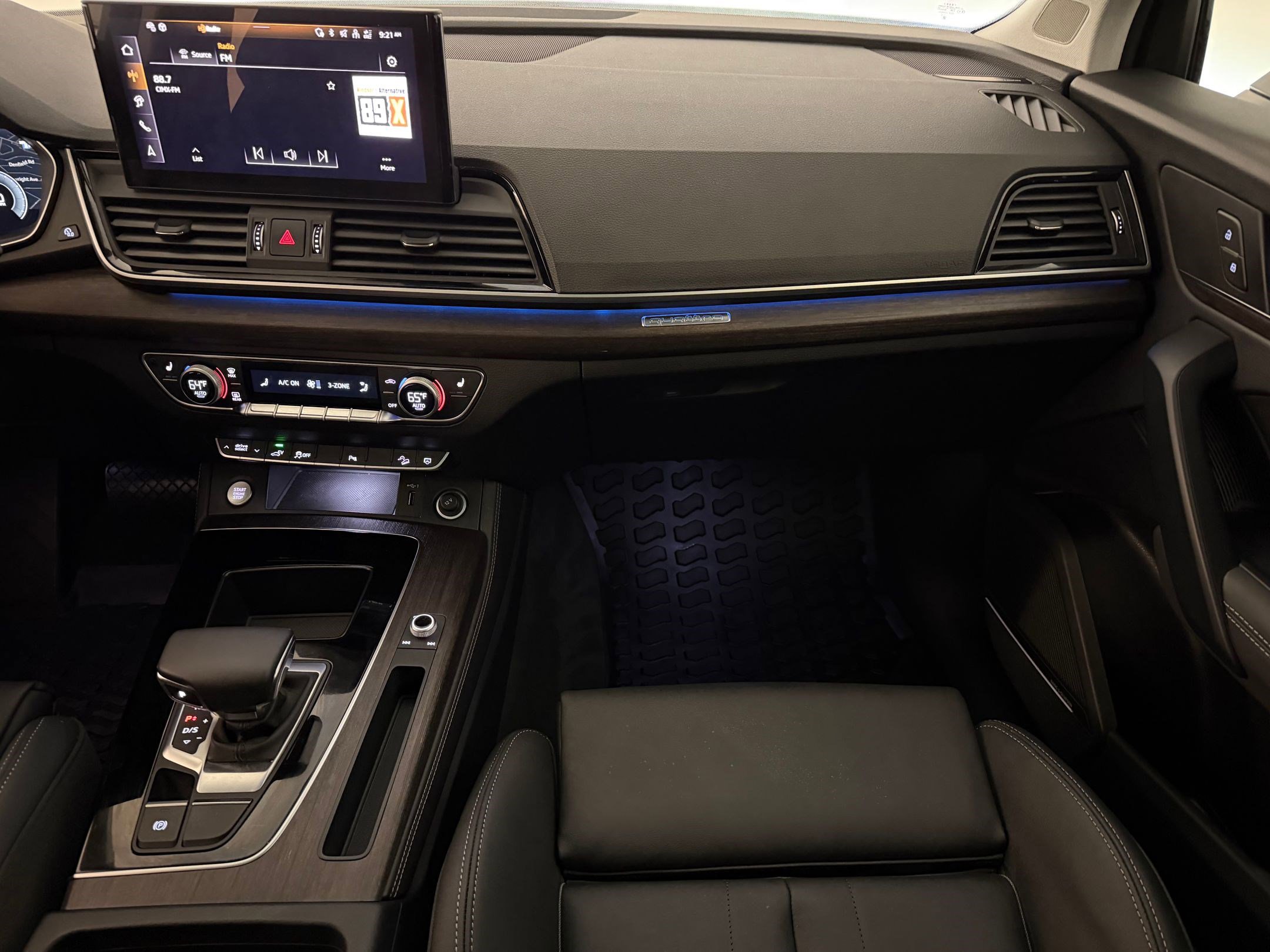 Certified 2025 Audi Q5 e Premium Plus w/ Premium Plus Package AWD/4WD image 30