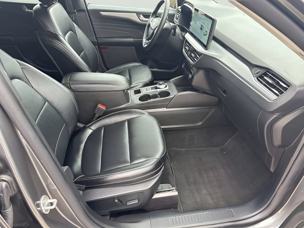 Used 2025 Ford Escape Platinum AWD/4WD image 27