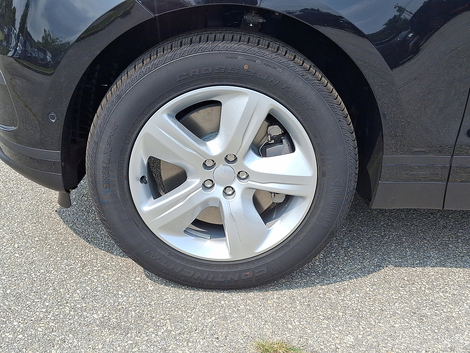 New 2026 Land Rover Range Rover Velar S image 2