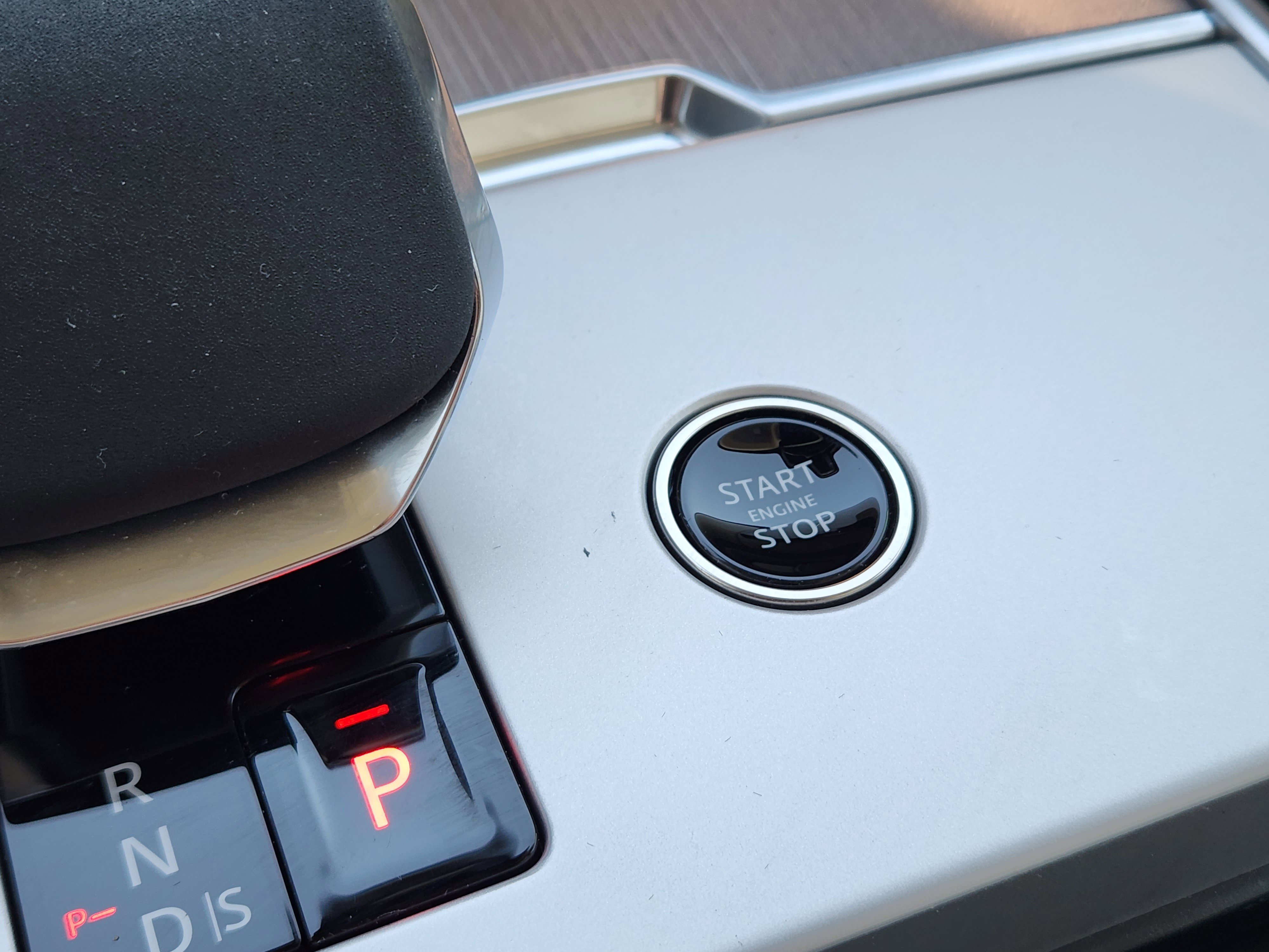 Certified 2024 Land Rover Range Rover Long Wheelbase Autobiography image 21