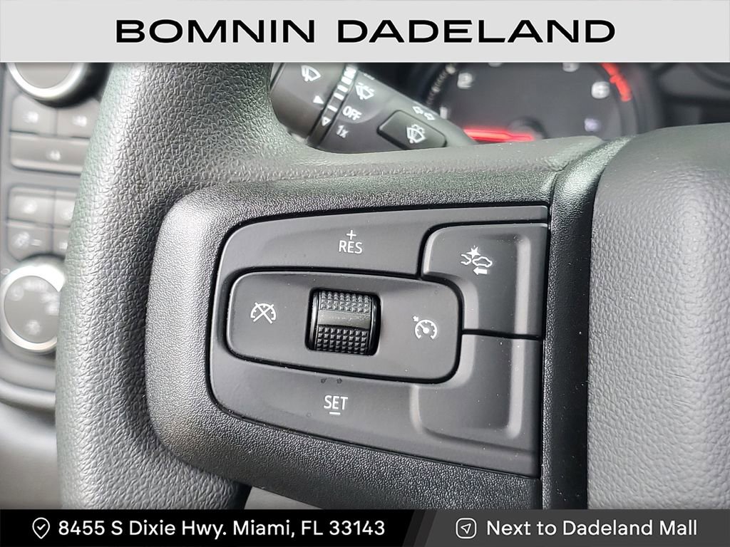 Used 2025 Chevrolet Silverado 2500 Custom w/ Custom Value Package image 18