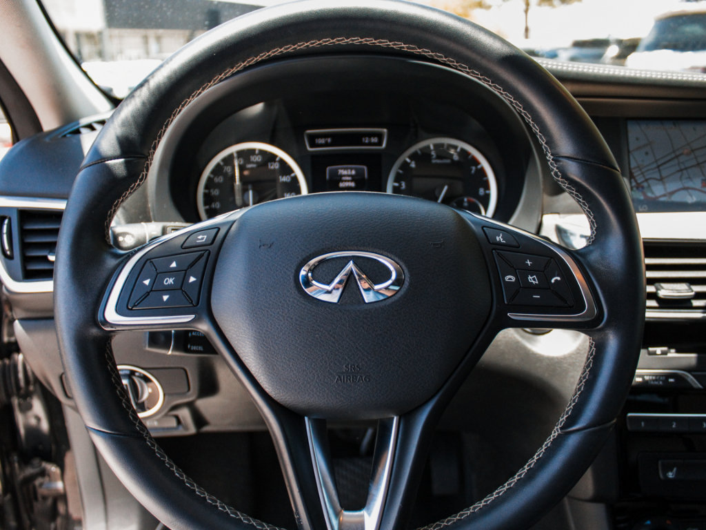 Used 2019 INFINITI QX30 AWD w/ Navigation Package image 11