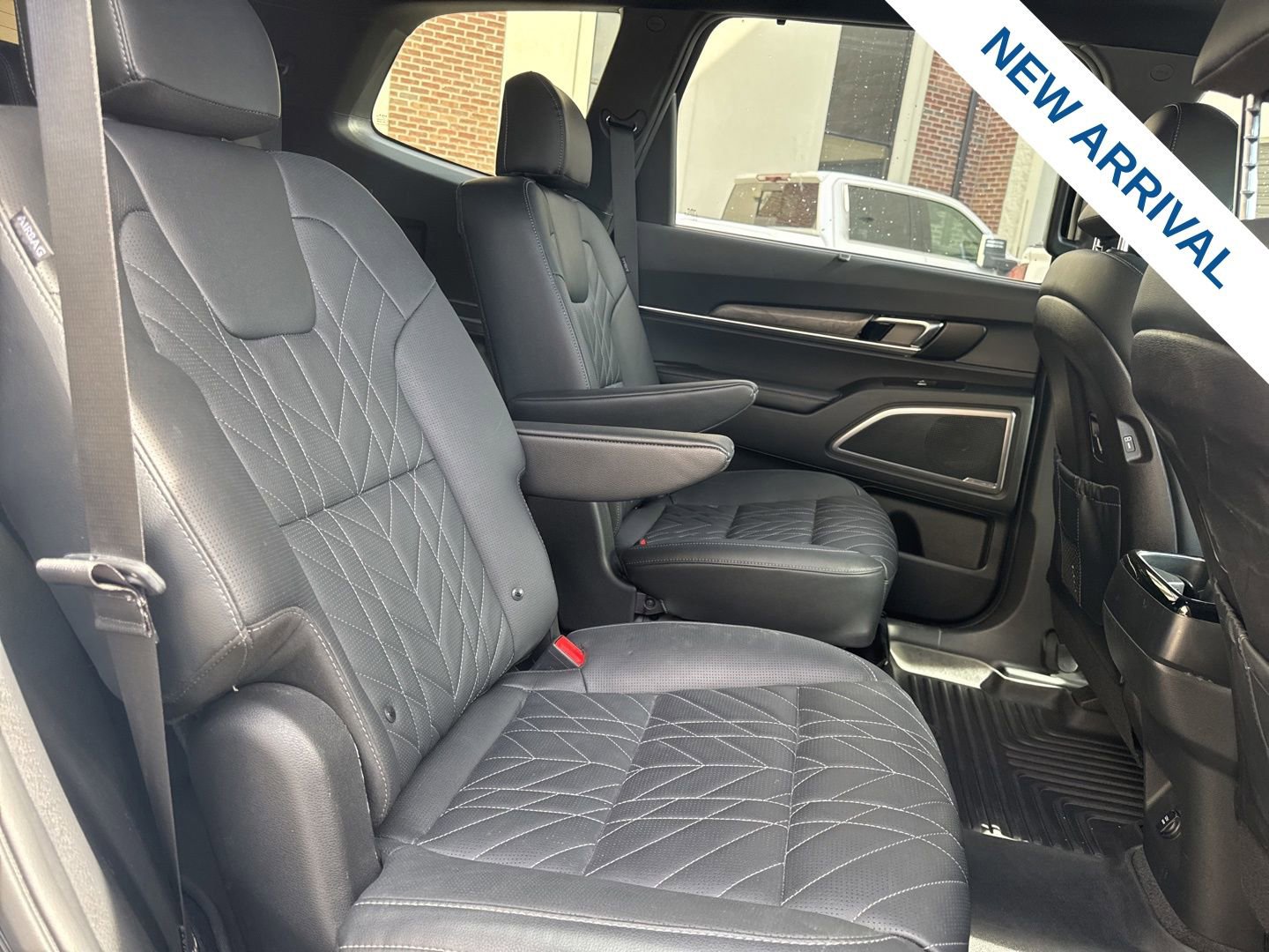 Used 2025 Kia Telluride EX X-Line image 11