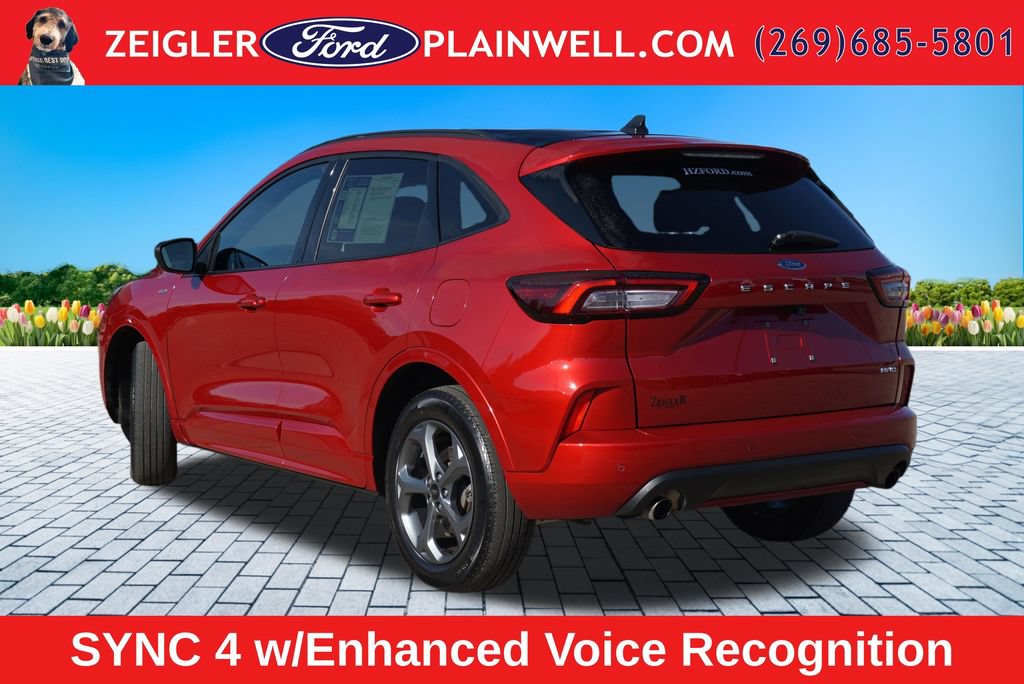 Used 2023 Ford Escape ST-Line w/ Tech Pack #1 AWD/4WD image 3